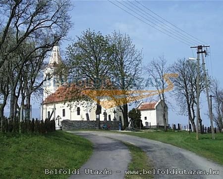 Szent Gyrgy vrtanrl nevezett plbniatemplom (1)