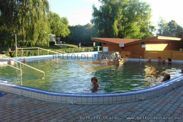 Flra Thermalbath - Apartments, Restaurant and Pension (5)