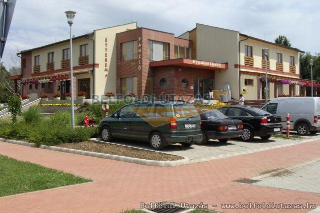 Flra Termlfrd - Apartmanhzak, tterem s Panzi (11)