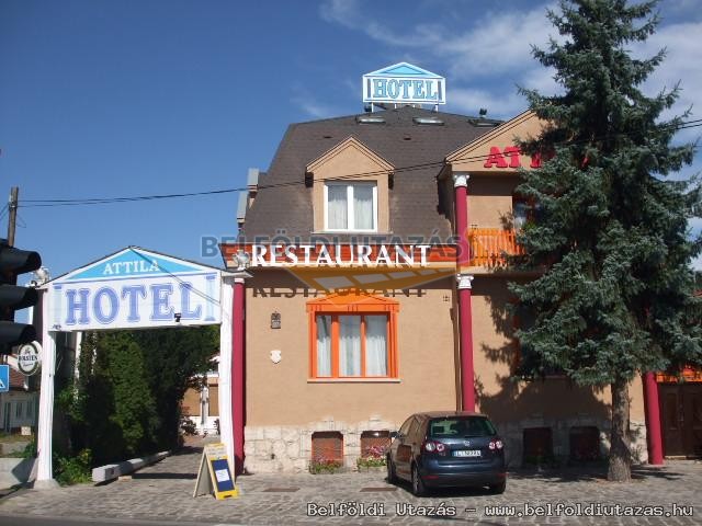 Attila Hotel & Panzi (8)