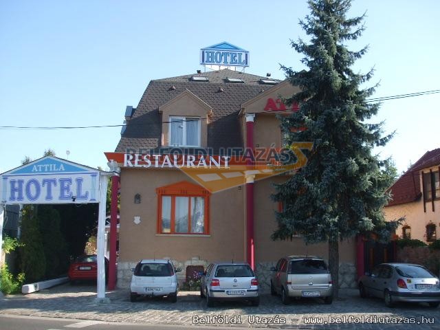 Attila Hotel & Panzi (1)