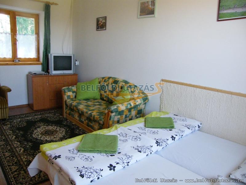 Fnyes Apartmanok (4)