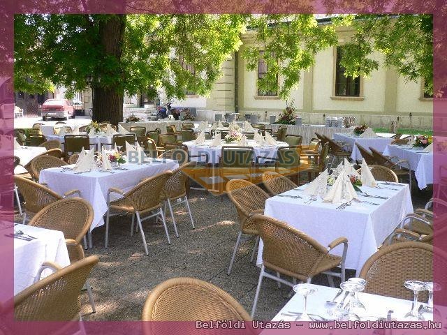 Savoyai Schlosshotel*** (3)