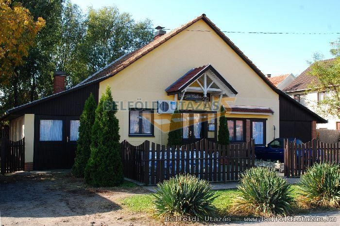 Rzsa Cukrszda (1)